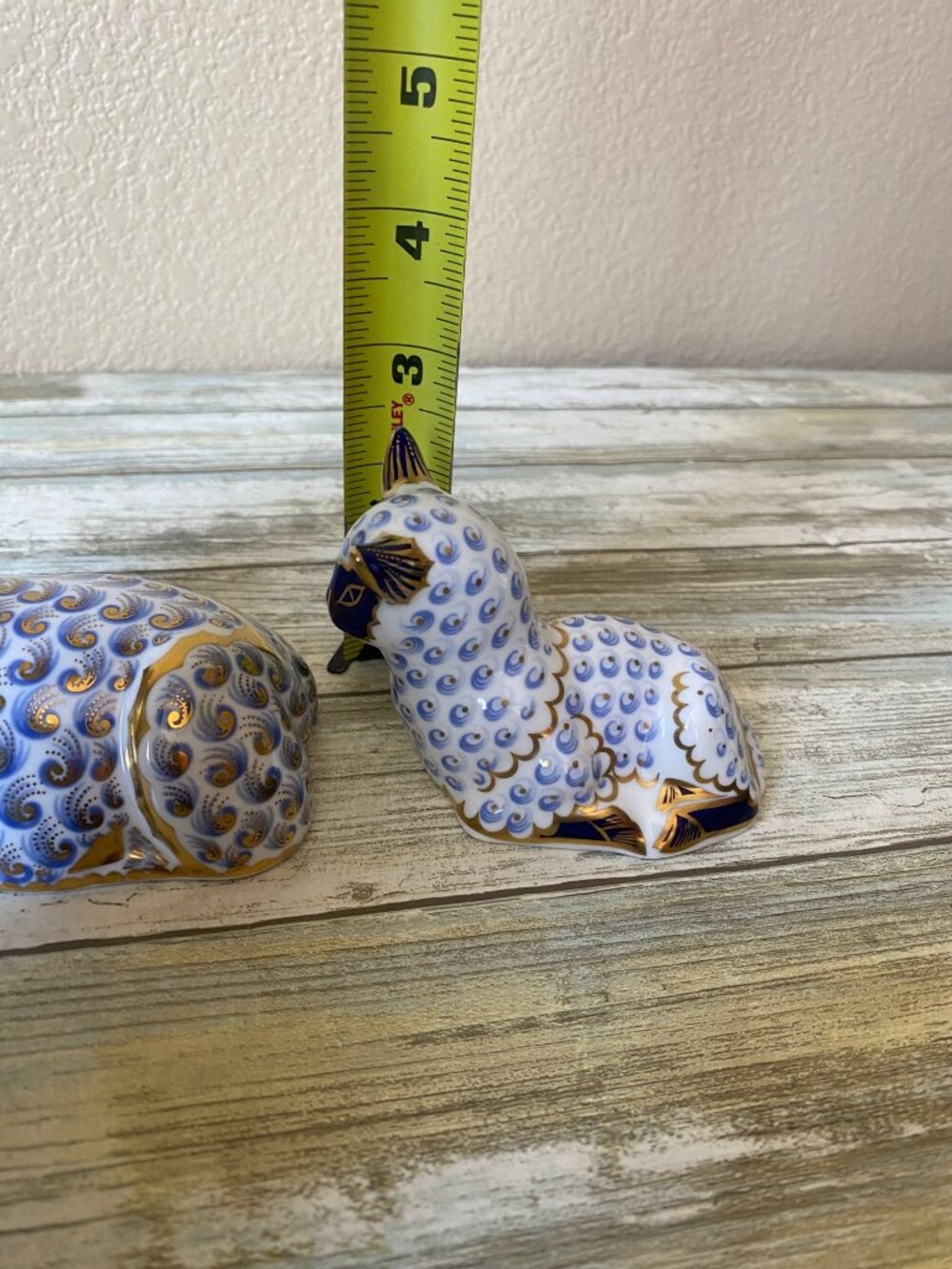 Set of 2 1994 Royal Crown Derby Imari Ram and Lamb Paperweights w/Gold Stopper - Picture 14 of 15
